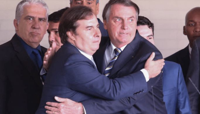 Maia-e-Bolsonaro-683x388