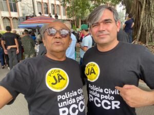 Deputado federal Cabo Gilberto vai à Praça