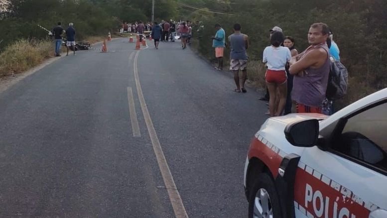 Motos-batem-de-frente-e-condutores-morrem-em-Itabaiana