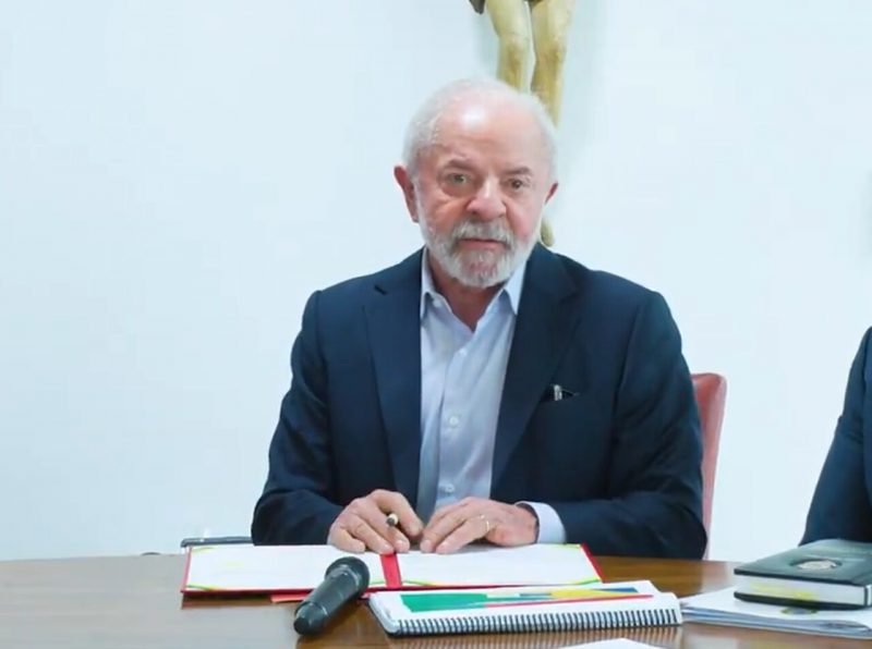 LULA_Easy-Resize.com_-800x596