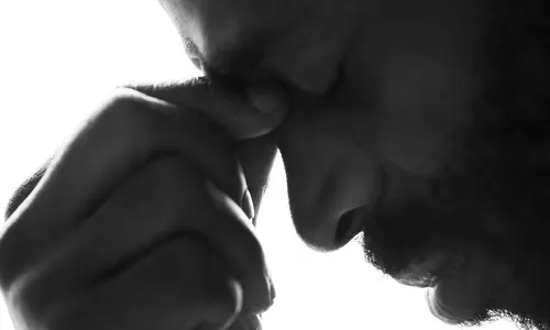 maioria-dos-suicidios-sao-de-homens-scaled-7